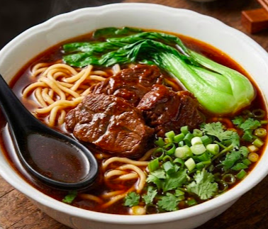 Han's Noodles & Dumplings signature dishes Traditional Juicy Steamed Pork Dumplings
Braised Beef Noodle Soup
Signature Fried Noodles